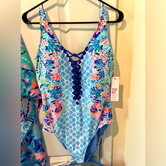 🛑SOLD🛑 NWT Lilly Pulitzer Isle Lattice Swimsuit in Hidden Treasure - size 14 - Picture 1 of 2